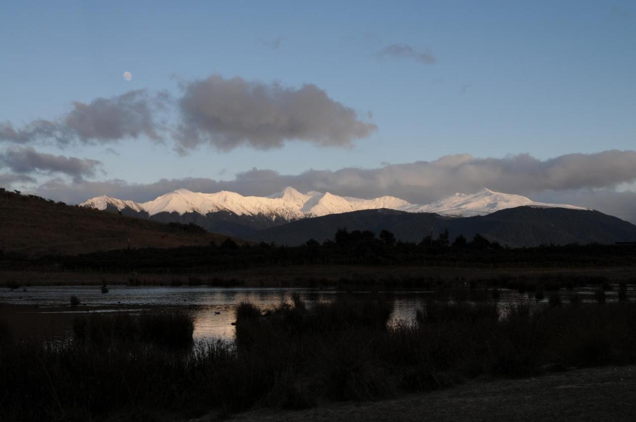 Cottage 45° South Te Anau Exterior photo